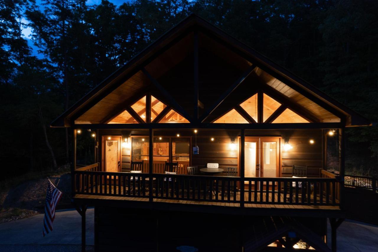Trout N' About Your Blue Ridge Mountains Retreat, Hot Tub + Game Room! Ellijay Extérieur photo