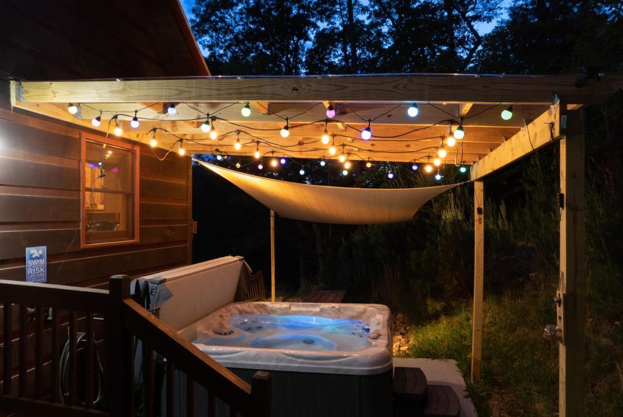 Trout N' About Your Blue Ridge Mountains Retreat, Hot Tub + Game Room! Ellijay Extérieur photo