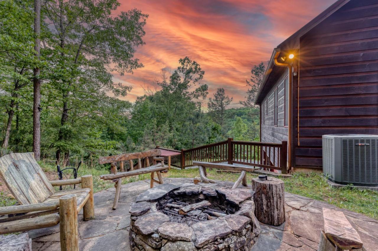Trout N' About Your Blue Ridge Mountains Retreat, Hot Tub + Game Room! Ellijay Extérieur photo