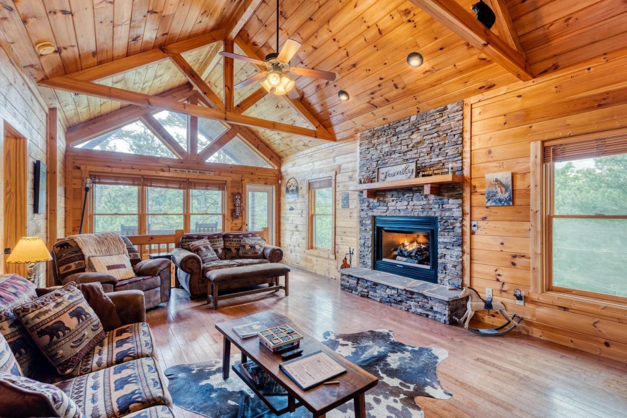Trout N' About Your Blue Ridge Mountains Retreat, Hot Tub + Game Room! Ellijay Extérieur photo