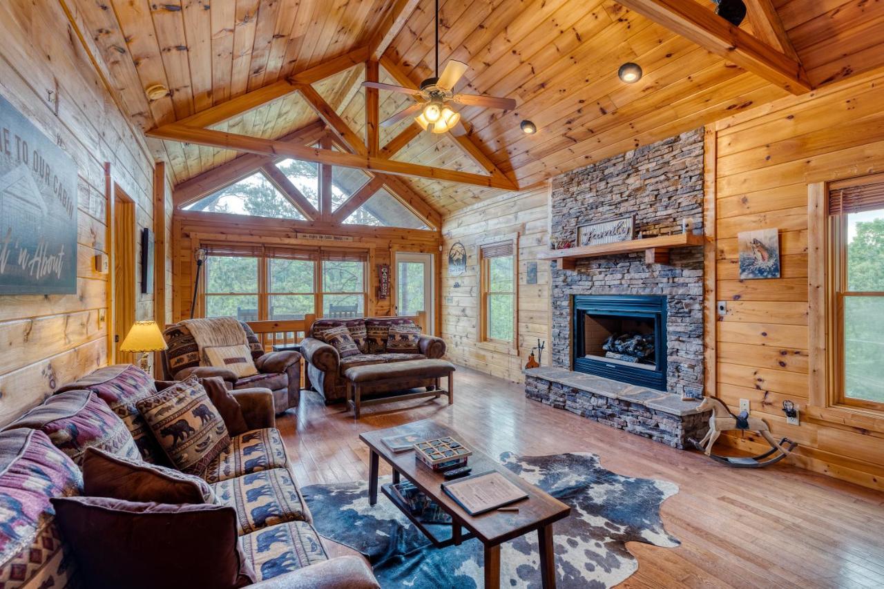 Trout N' About Your Blue Ridge Mountains Retreat, Hot Tub + Game Room! Ellijay Extérieur photo
