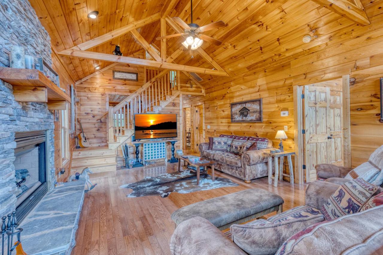 Trout N' About Your Blue Ridge Mountains Retreat, Hot Tub + Game Room! Ellijay Extérieur photo
