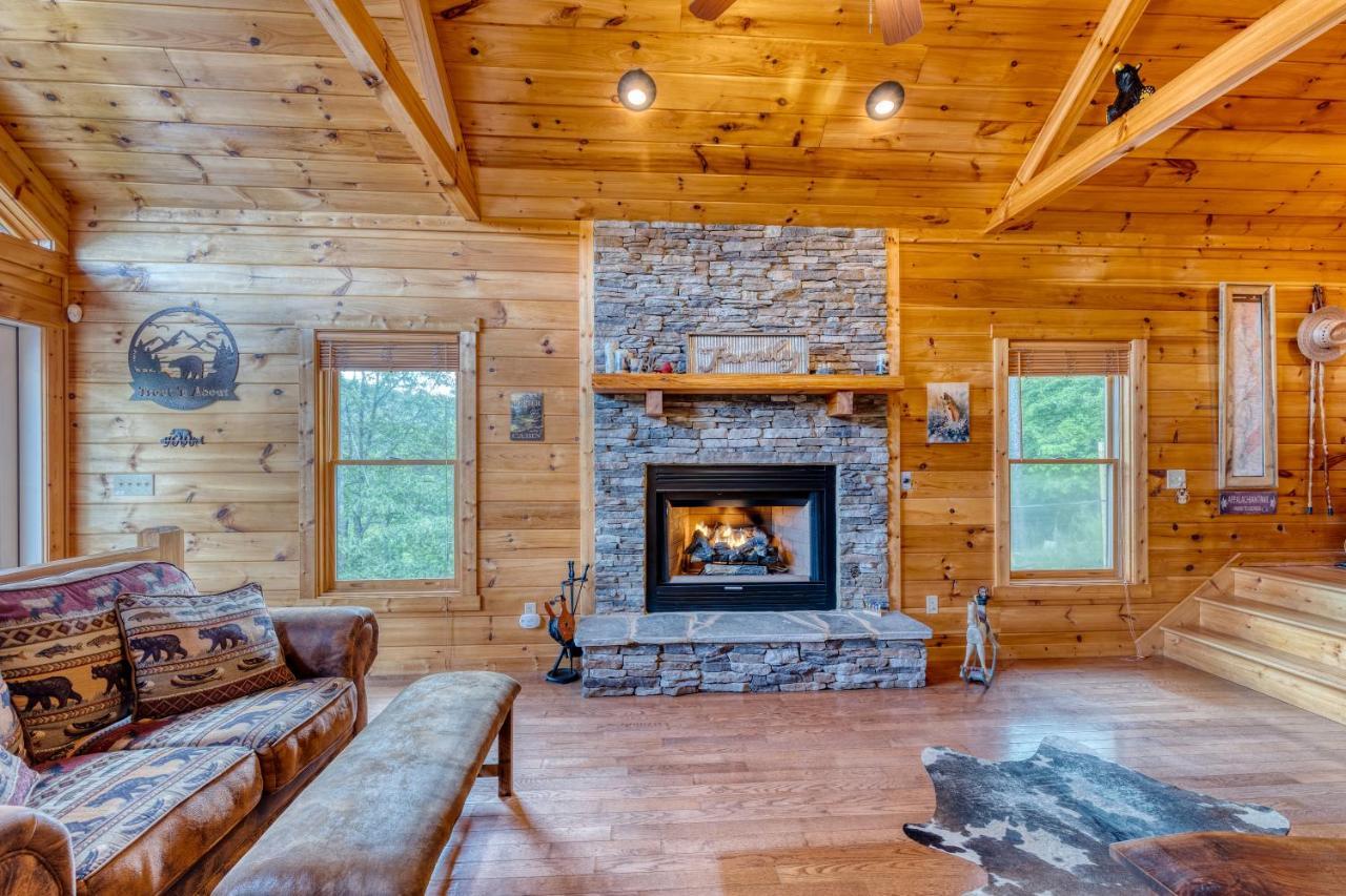 Trout N' About Your Blue Ridge Mountains Retreat, Hot Tub + Game Room! Ellijay Extérieur photo