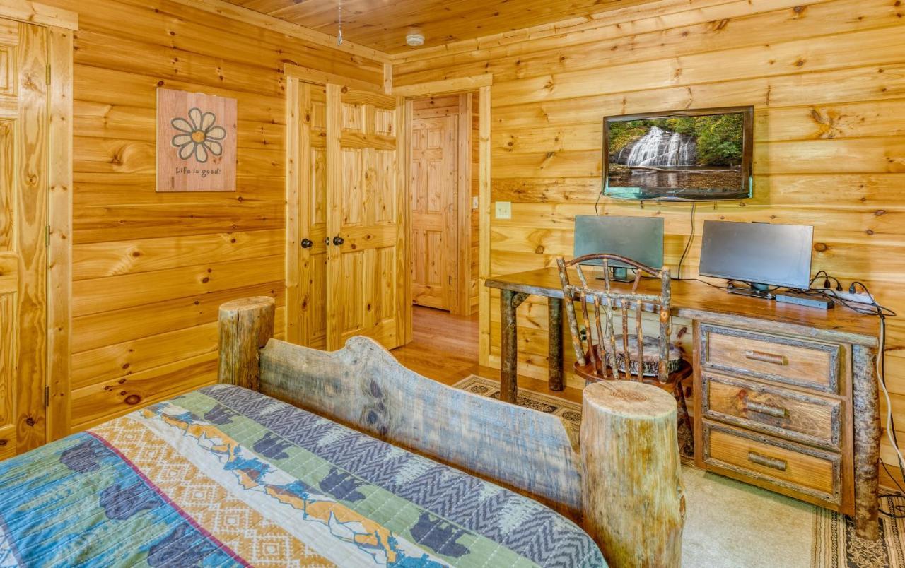 Trout N' About Your Blue Ridge Mountains Retreat, Hot Tub + Game Room! Ellijay Extérieur photo