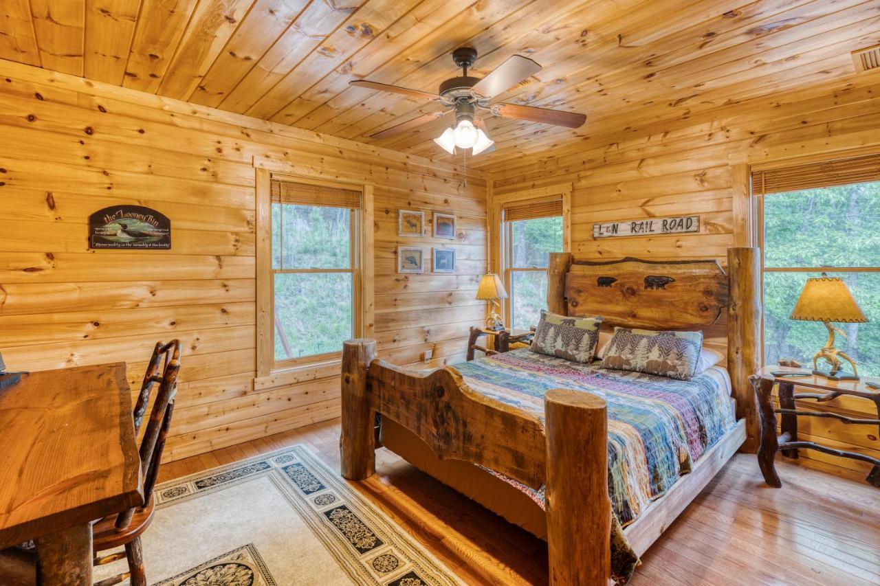 Trout N' About Your Blue Ridge Mountains Retreat, Hot Tub + Game Room! Ellijay Extérieur photo